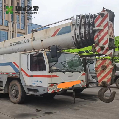 Vente de grues de camions de 40 tonnes Systèmes de grues mobiles pour le levage lourd et les opérations en douceur
