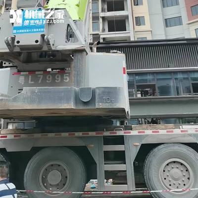 25 Ton Used Truck Crane with 18m Transverse Support Leg and 80.5m Longest Main Arm for Heavy Lifting